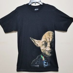 Black Star Wars Yoda Lightsaber Battle T. Size M.